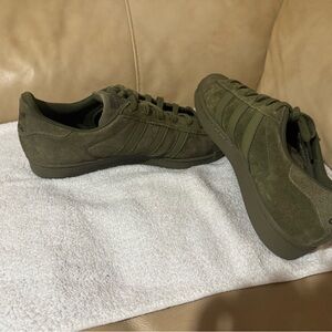 adidas Men's Olive Sneakers